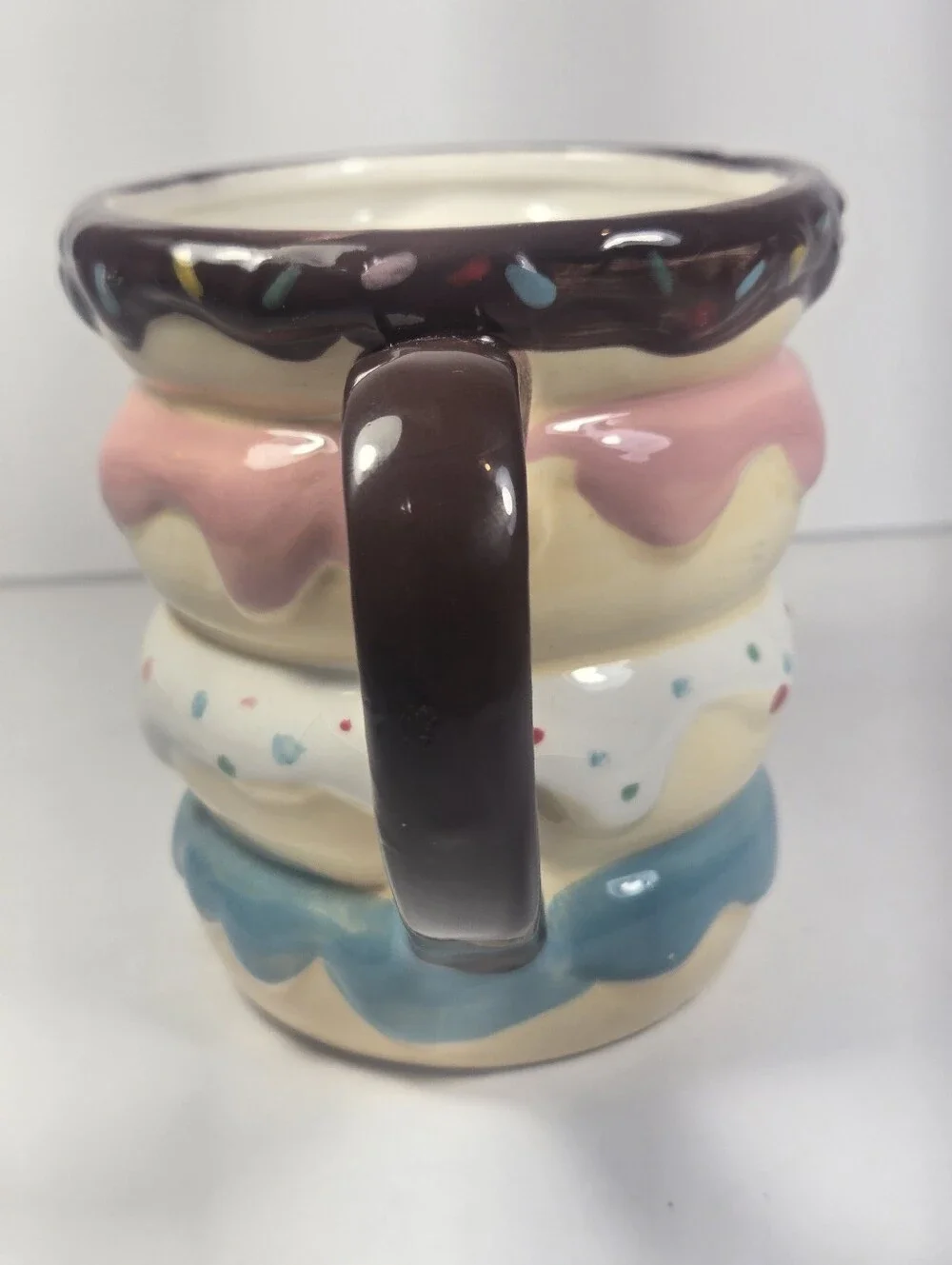 Stacked Donut Ceramic 18 Ounce Coffee Mug Boston Warehouse EUC Coffee And Donuts